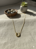 U shape Pendant Necklace