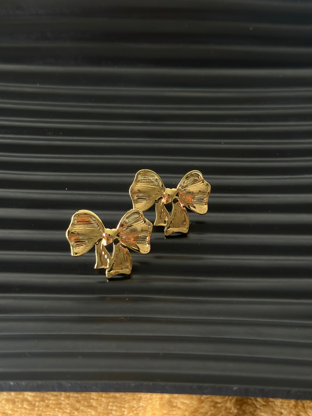 Gold Bow Earrings - ZOMARA