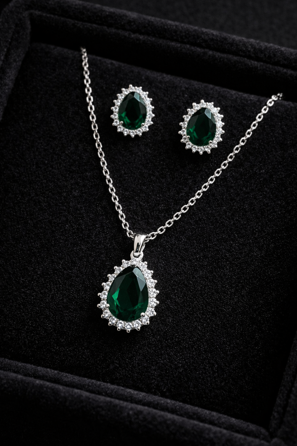 Complete jewellery gift set with necklace earrings bracelet