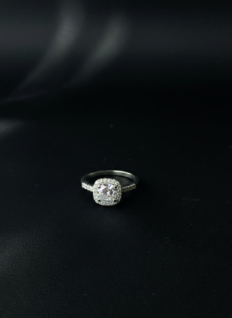 Diamond Ring - ZOMARA